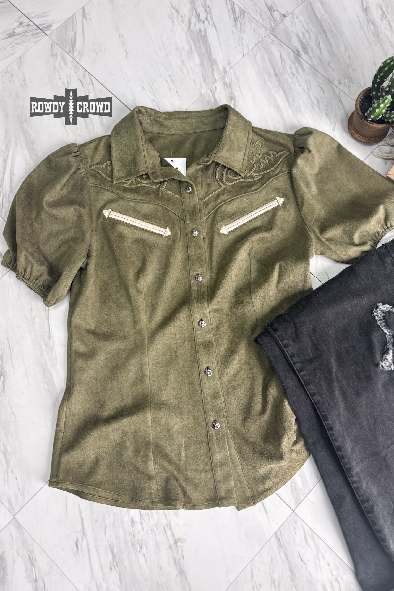 Western Apparel, Western lounge wear, Western Fashion, Western Boutique, Western Wholesale, cowgirl robe, western outfits, western attire, western style robe, western aztec print robe, wholesale clothing, aztec print robe, western robe