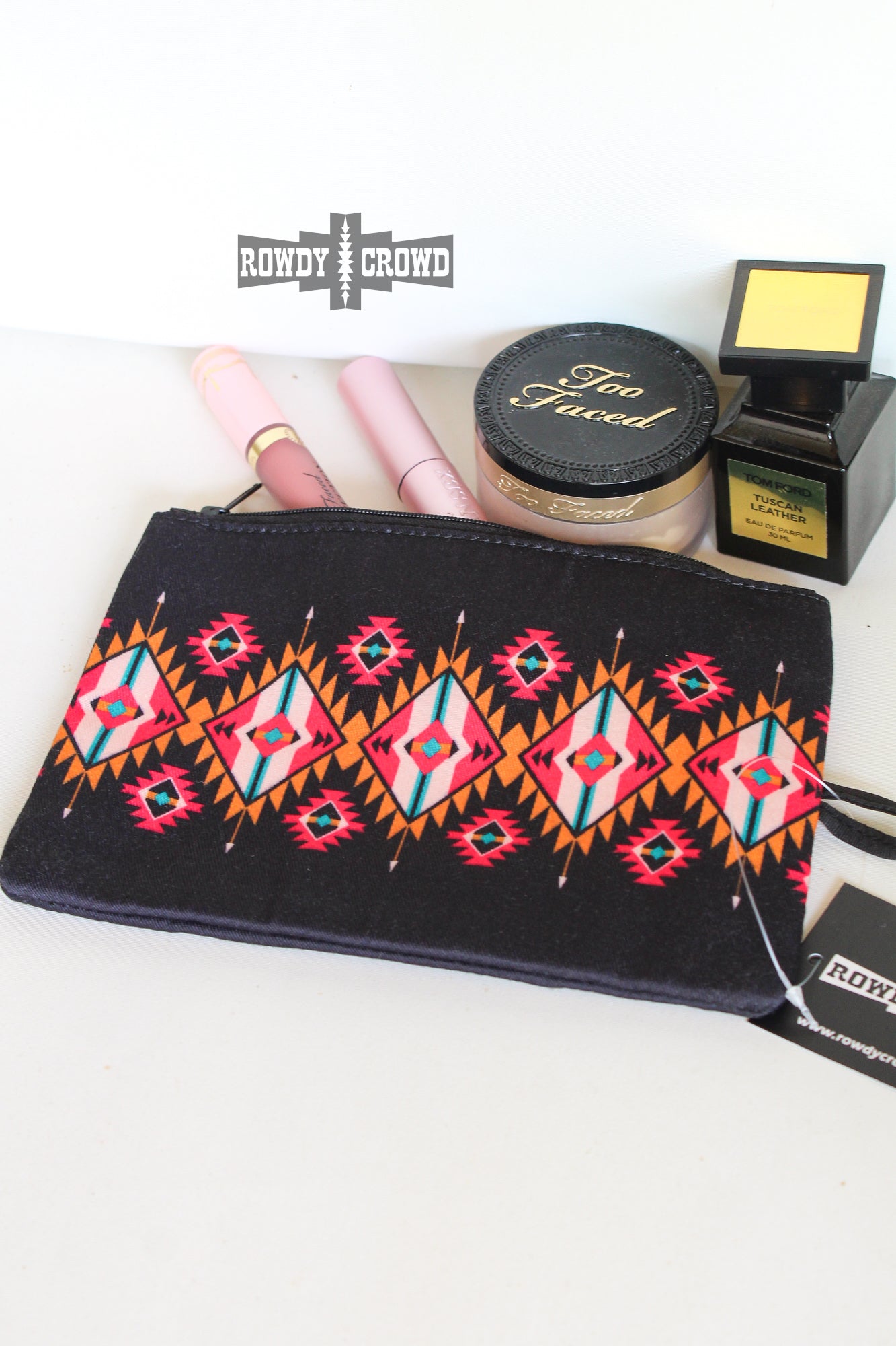 western makeup bag, western bags, western accessories, western wholesale, western aztec print makeup bag, wholesale clothing and accessories, aztec print makeup bag, aztec makeup bag, small makeup bag, small western makeup bag, travel organization, western travel organization
