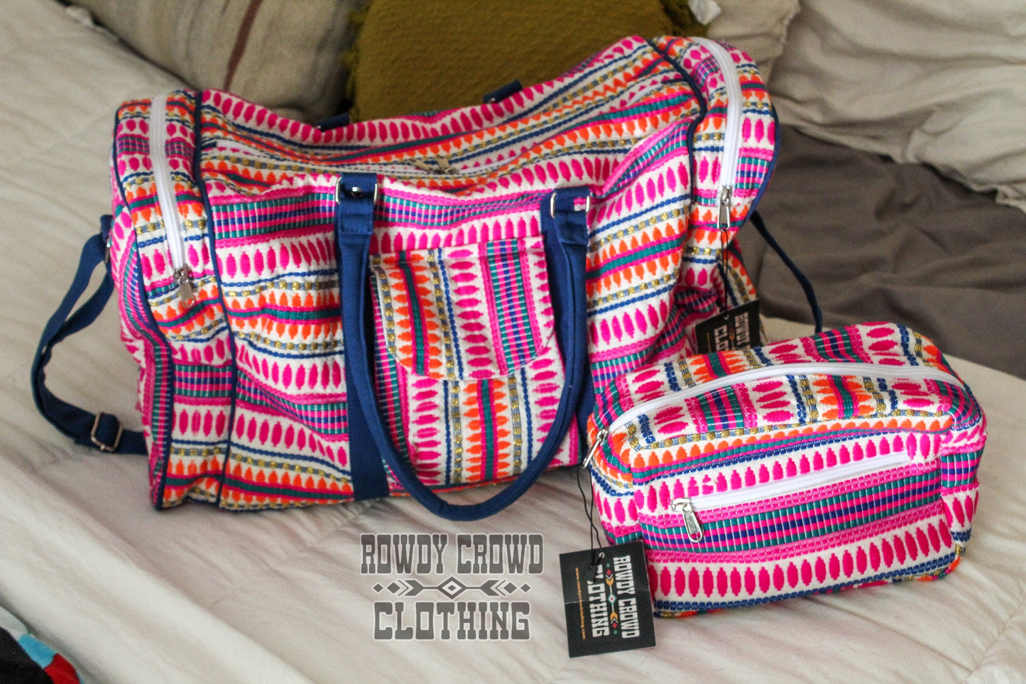 western travel bag, weekender bag, travel bag, duffel bags, luggage, travel sets, western wholesale, western bag, wholesale clothing and accessories, western gifts, western duffle bag, colorful travel bags, colorful duffle bag, southwestern bags, overnight bags, large duffle bag, travel weekend bag, gym duffle bag