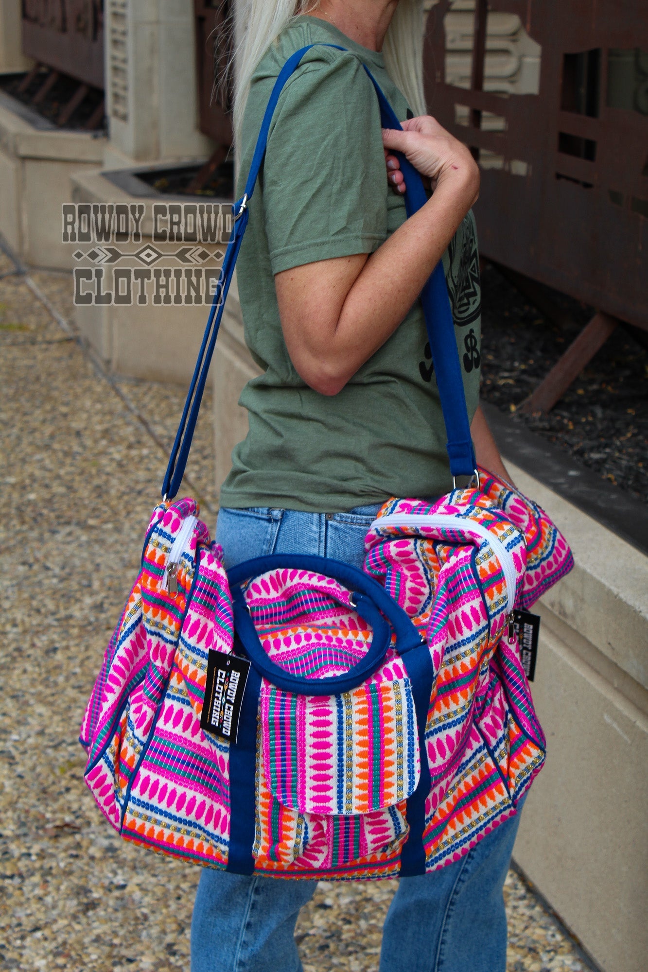 western travel bag, weekender bag, travel bag, duffel bags, luggage, travel sets, western wholesale, western bag, wholesale clothing and accessories, western gifts, western duffle bag, colorful travel bags, colorful duffle bag, southwestern bags, overnight bags, large duffle bag, travel weekend bag, gym duffle bag
